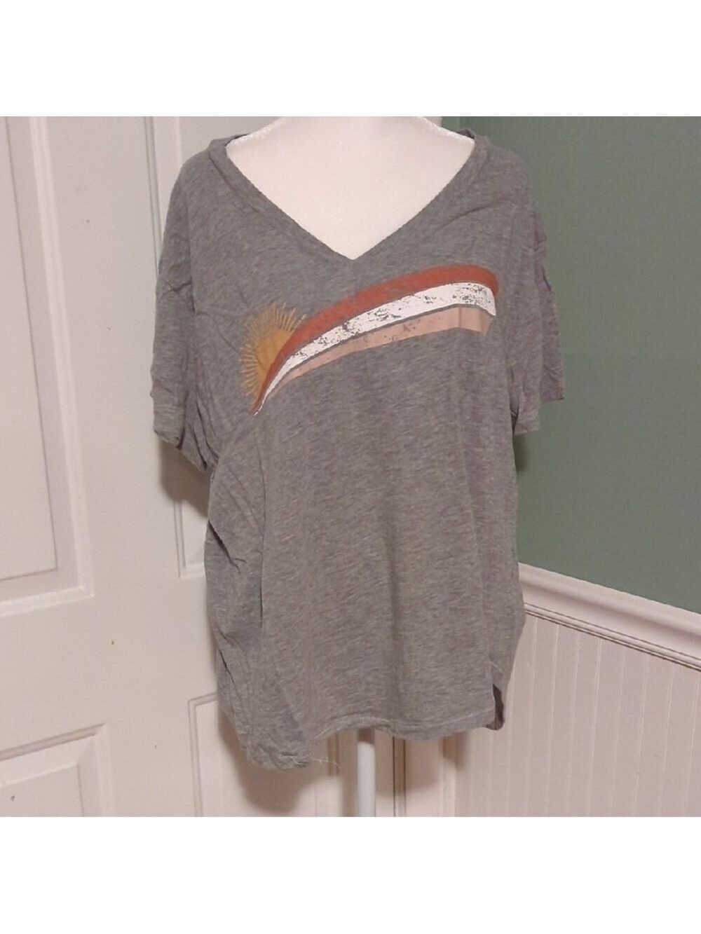 C and C California Gray V Neck Top Plus Size 2X